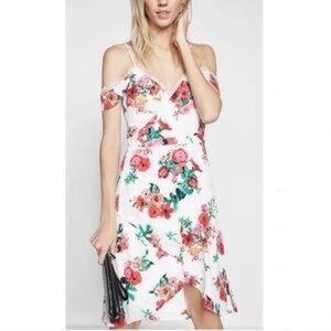 NEW Express Womens 14 Floral Wrap Dress Lace Accent Knee Length